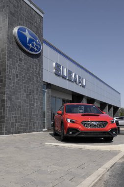 Lafayette - 15 Eylül 2023: Subaru WRX bir galeride sergileniyor. Subaru WRX 'i Üs, Premium, Limited ve GT modellerinde sunar.