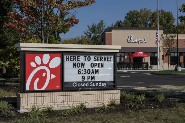 stock image Carmel - October 1, 2023: Chick-fil-A chicken restaurant. Despite ongoing controversy, Chick-fil-A is wildly popular.