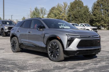 Avon - 5 Kasım 2023: Chevrolet Blazer EV Elektrikli Araç Sergisi. Chevy Blazer EV 'yi 2LT ve RS modellerinde sunuyor.