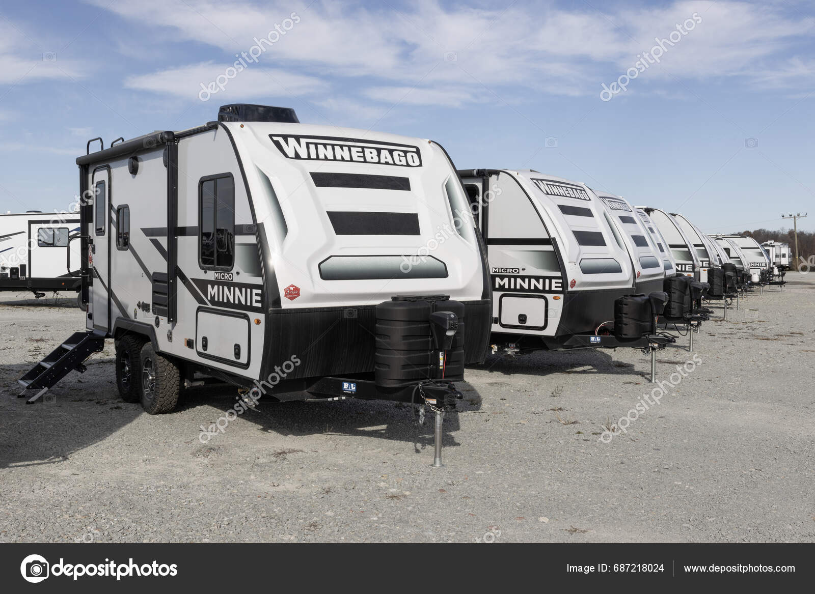 Bunker Hill November 2023 Winnebago Minnie Fifth Wheel Winnebago Makes