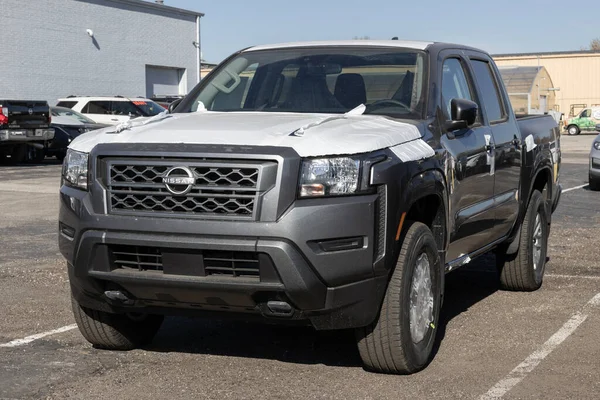 Lafayette - 16 Kasım 2023 Nissan Sınır Kamyonet Satıcısı Hazırlık. Nissan, King ve Crew taksi modelleriyle Sınır 'ı öneriyor..