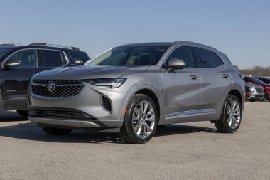 Indianapolis - 19 Kasım 2023 Buick Envision SUV sergisi. Buick, Esans ve Avenir modellerinde Envision 'u sunar..