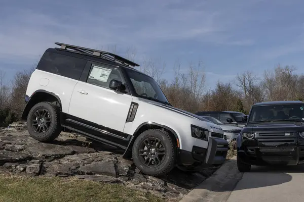 Stock image Indianapolis - December 7, 2023: Land Rover Defender 90 X-Dynamic SE display at a dealership. Land Rover offers the Defender in 90, 110 and 130 models.