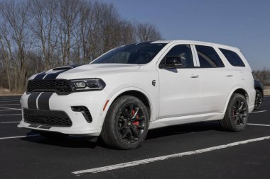 Kokomo - 4 Şubat 2024 Dodge Durango SRT Hellcat Black AWD galerisi. Dodge 710 beygir gücünde Durango SRT Cehennem Kedisi 'ne teklif ediyor. MY:2024