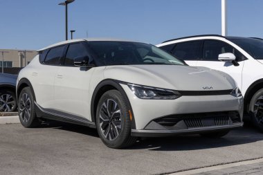 Indianapolis - 11 Şubat 2024: Kia EV6 Light LR EV Elektrikli Araç Sergisi. Kia EV6 'yı Rüzgar, GT-Line ve GT modellerinde sunar..