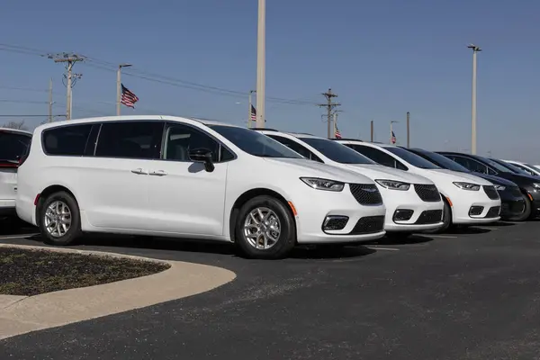 stock image Noblesville - February 3, 2024: Chrysler Pacifica Touring L minivan display. Chrysler offers the Pacifica in Touring, Limited, and Pinnacle models. MY:2024