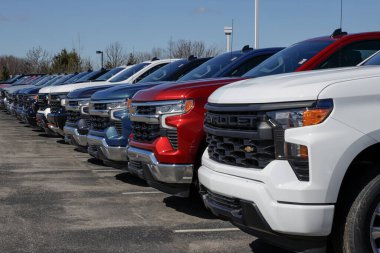 Plainfield - 10 Mart 2024 Chevrolet Silverado 1500 sergisi. Chevy, WT, Trail Boss, LT ve RST modellerinde Silverado 'yu sunar..