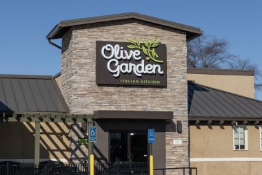 Greenwood - 16 Mart 2024 Olive Garden İtalyan Mutfağı. Olive Garden, Darden Restoranlarının bir bölümüdür..
