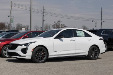 Balıkçılar - 28 Mart 2024: Cadillac CT4 V-Serisi. Cadillac CT4 'ü lüks, lüks ve spor modellerinde sunuyor. MY:2024
