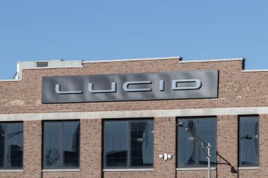 Chicago - 6 Nisan 2024: Lucid Motor Servis Merkezi. Lucid Motors lüks EV elektrikli araçlar üreticisi..