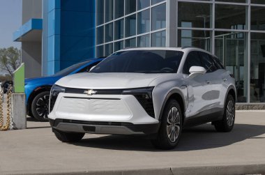 Indianapolis - 21 Nisan 2024: Chevrolet Blazer EV Electric SUV LT sergisi. Chevy, Blazer EV 'yi LT, RS ve SS modellerinde sunar. MY:2024