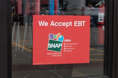 Brookville - 21 Nisan 2024 SNAP ve EBT imzası kabul edildi. SNAP ve Gıda Pulları, dezavantajlı ailelerin bütçelerine yardımcı olmak için yardım sağlıyor.