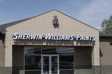 Logansport - 2 Mayıs 2024 Sherwin-Williams perakende boya ve kaplama mağazası. Sherwin Williams NYSE 'de SHW olarak listelenmiş..