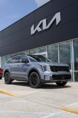Fishers - May 19, 2024: Kia Sorento X-Line 2.5T display at a dealership. Kia offers the Sorento in LX, S, EX and X-Line models. MY:2024