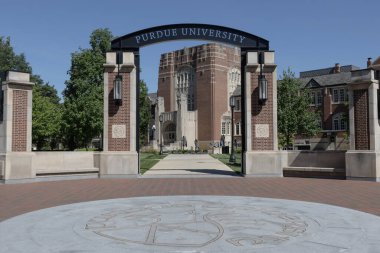 Batı Lafayette - 11 Haziran 2024: Purdue Üniversitesi Anma ve Karşılama Merkezi. Purdue, atletizm takımlarının Boilermakers olduğu bir üniversite..