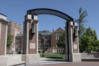 Batı Lafayette - 11 Haziran 2024: Purdue Üniversitesi Anma ve Karşılama Merkezi. Purdue, atletizm takımlarının Boilermakers olduğu bir üniversite..