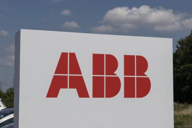 Yeni Berlin - 14 Ağustos 2024: ABB Eğitim Merkezi. ABB CHAdeMO ve CSS bağlantıları ile toplam EV Elektrikli Araç şarj çözümleri sunuyor.