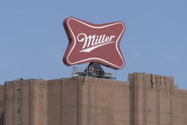Milwaukee - 14 Ağustos 2024 Miller Bira Fabrikası, Miller Biraları 'nın üretildiği yer. Miller Birası, Molson Coors 'un yan kuruluşu..