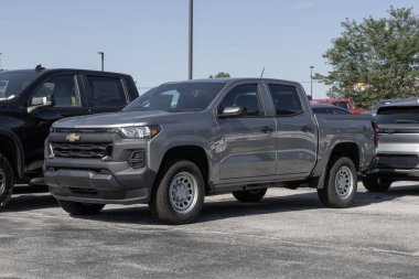 Avon - 11 Ağustos 2024 Chevrolet Colorado 2WD Ekip Taksisi. Chevy, Colorado 'ya 2.7L TurboMax 4 silindirli motor sunuyor. MY:2024