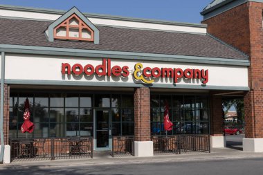 Niles, 22 Ağustos 2024, Şehriye ve Şirketi, gündelik restoranlar. Erişte ve Şirketi uluslararası ve Amerikan erişte yemekleri sunar..