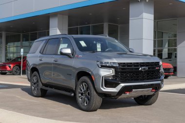 West Harrison - 22 Eylül 2024 Chevrolet Tahoe 4WD Z71 SUV sergisi. Chevy, 5.3L Ecotec3 V8 motorlu Tahoe 'yu sunar. MY:2024
