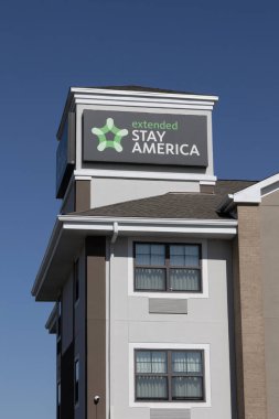 Brooklyn, OH - 18 Ekim 2024: uzatılmış Amerika Oteli. Uzatılmış Kalma Kalışı Amerika ucuz konaklama oranlarıyla ün yapmıştır..