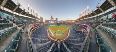 Cleveland - 18 Ekim 2024, Yenilikçi Alan Panoraması, Cleveland Koruyucuları 'nın evi. İlerleme Alanı 1994 'ten beri MLB Koruyucularına ev sahipliği yapıyor..