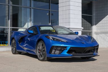 Plainfield - 8 Aralık 2024 Chevrolet Corvette Stingray 2LT ekran. Chevy, Corvette 'e 6.2 L Doğrudan Enjeksiyon V8 motor sunar. MY:2025