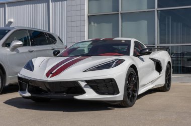 Plainfield - 2 Mart 2025 Chevrolet Corvette Stingray Coupe 3LT sergisi. Chevy, Corvette 'e 6.3L Doğrudan Enjekte edilmiş V8 motor sunar. MY:2025