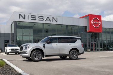 Lafayette - 11 Nisan 2025 Nissan Armada SL 4WD sergisi. Nissan donanmaya 425HP 3.5L Twin-Turbo V6 motorlu bir donanım sunar. MY:2025