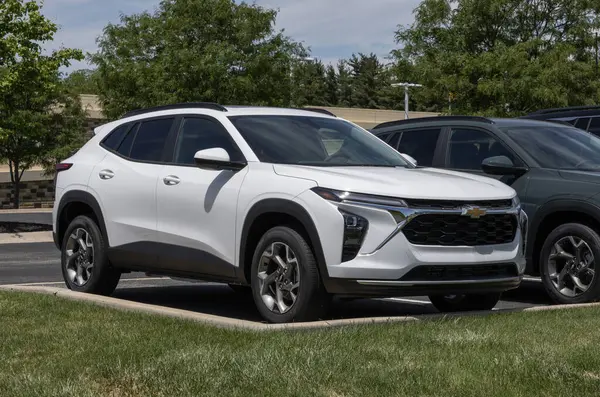 Indianapolis - 26 Mayıs 2025 Chevrolet Trax LT küçük bir SUV. Chevy, Trax 'e 1.2L Turboşarjlı EcoTec motoru sunuyor. MY:2025