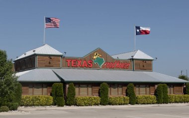 Marion, 27 Haziran 2025, Teksas Roadhouse restoranı. Texas Roadhouse efsanevi bir biftek evidir..