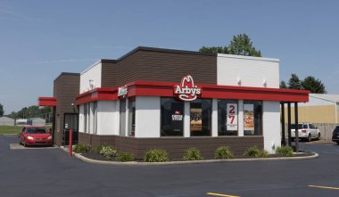 Benzin Şehri, 22 Temmuz 2025 Arby 'nin Fast food Lokasyonu. Arby 'ler 3 bin 300' ün üzerinde biftek ve etli sandviç restoranı işletiyorlar..