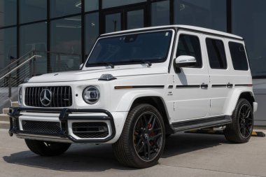 Indianapolis - 1 Ağustos 2025: kullanılmış Mercedes-Benz G63 AMG ekran. Fiyat endişeleriyle Mercedes, talebi karşılamak için kontörlü araba alıp satıyor. MY:2019