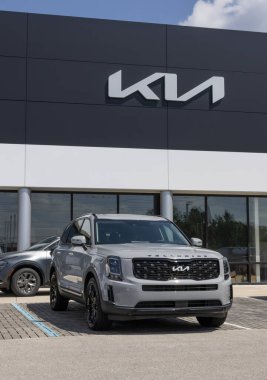 Indianapolis - 8 Ağustos 2025 Kia Telluride sergisi. Fiyatlandırma endişeleriyle, Kia talebi karşılamak için kontörlü araba alıp satıyor. Benim: 2022