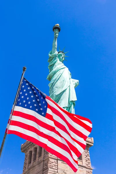 Flag Flagpole Waving Wind Blue Sky Statue Liberty — Stock Photo, Image