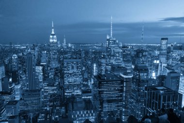 New York şehrinin gece hava manzarası, Manhattan, ABD