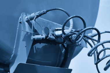 Su ve diğer teknik sıvıları taşımak için özel bir araç.