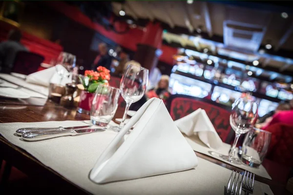 Feine Tischdekoration Einem Luxuriösen Restaurant — Stockfoto