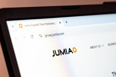 New York, ABD - 20 Ocak 2025: Jumia web sitesi bir ekranda e-ticaret ve çevrimiçi pazar hizmetleri sunuyor
