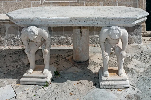 Socha Podpírající Kamenný Stůl Panna Maria Umělého Ostrova Skály Kotor — Stock fotografie
