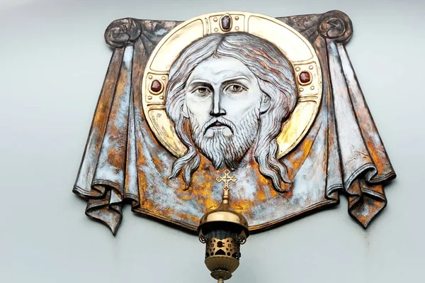 Vanha Helpotus Kristuksen Kirkon Seinällä Kiovassa Ukrainassa — kuvapankkivalokuva