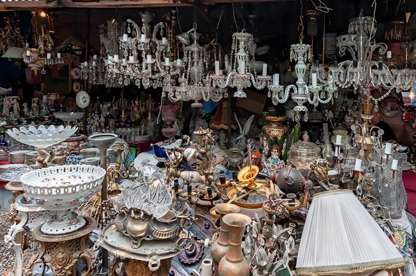 Mercado Pulgas Antiguidades Coisas Antigas Retro Vintage Soltas Tbilisi Geórgia — Fotografia de Stock