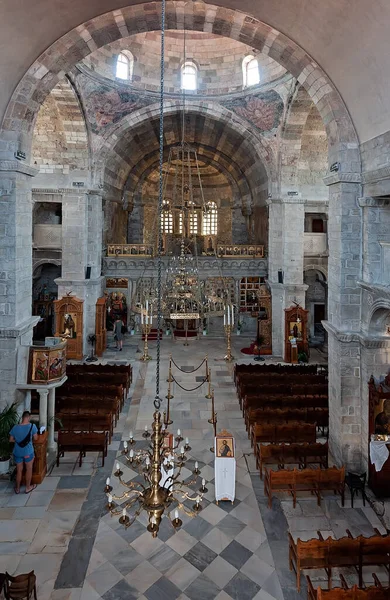 パナギアの内部Ekatontapyliani 100ドアの教会としても知られている パリの町 ギリシャのパロス島 — ストック写真