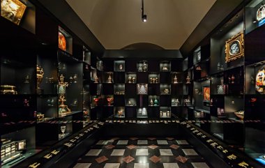 Wawel Maliye Bakanlığı 'nın Krakow Polonya' daki Wawel kompleksindeki koleksiyoncu sergisi.