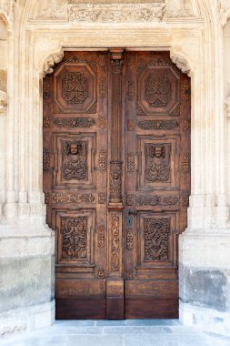 Sibiu Romanya 'daki Lutheran katedralinin eski ahşap kapıları