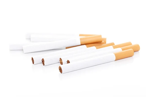 Närbild Rökning Cigaretter Vit Bakgrund Cigarette Tobak Rullpapper Med Filterrör — Stockfoto