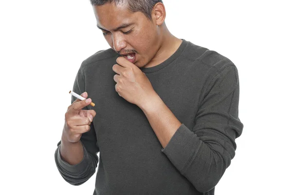 Hombre Fumando Cigarrillo Con Tos Enfermedades Del Corazón Concepto Pulmonar —  Fotos de Stock