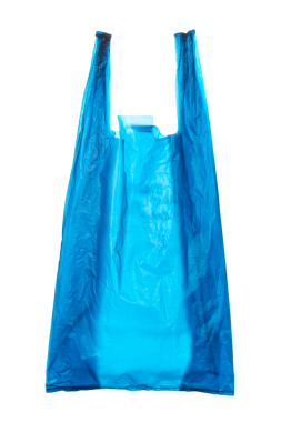 Beyaz arka planda izole edilmiş mavi plastik poşet, kirliliği, atıkları ve çevresel etkileri sembolize eden tek kullanımlık çanta