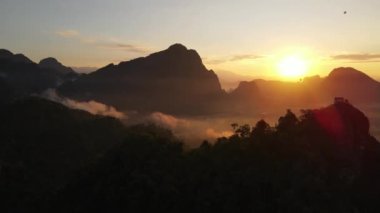 Nam Xay 'in Vang Vieng, Laos' taki hava görüşü